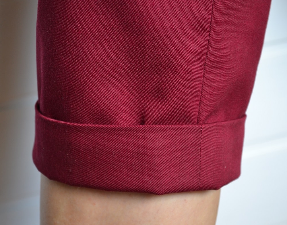 Sleeves under the shorts