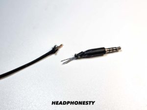 Headphones plugged on Mac