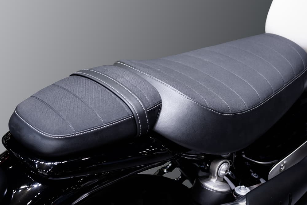 Motorcycle classic seat