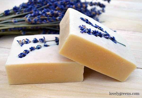 Natural Soap Making for Beginners: a four part series on how to make handmade soap using all natural ingredients. The parts include Ingredients, Equipment & Safety, Basic Soap Recipes, and the full cold-process soap making method #lovelygreens #soap #soapmaking #howtomakesoap #naturalsoapmaking