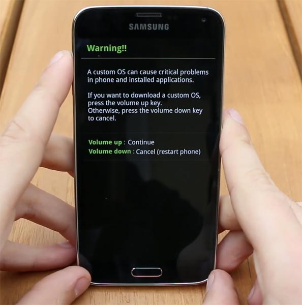 Samsung Galaxy S5 download mode warning message