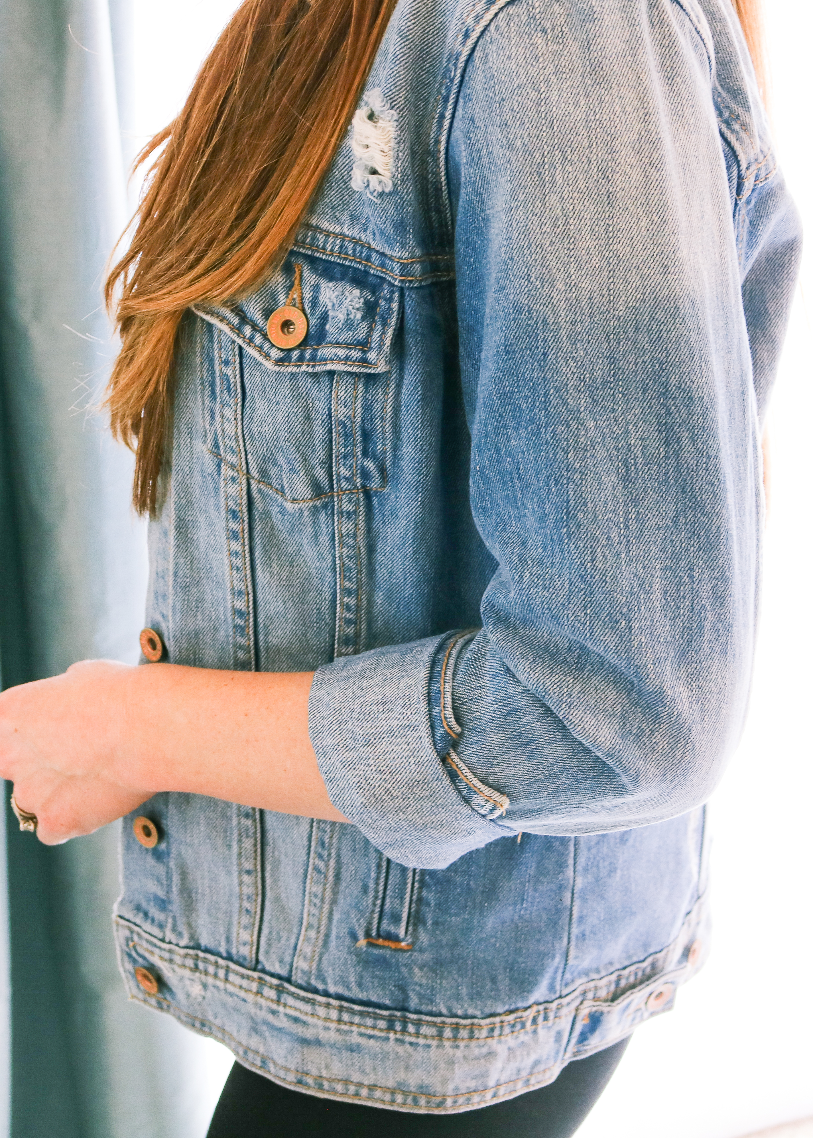 how to wear a denim jacket