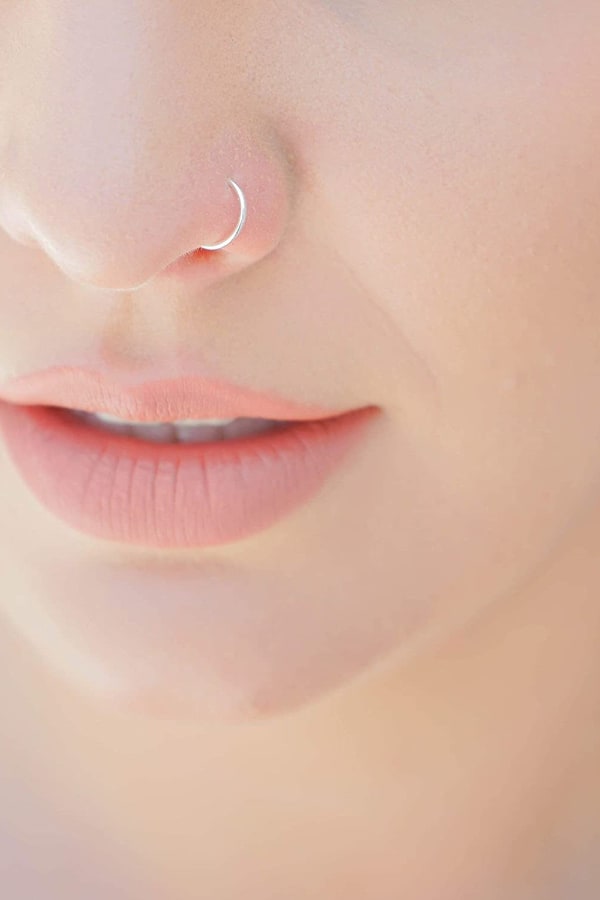 L shaped nose nail