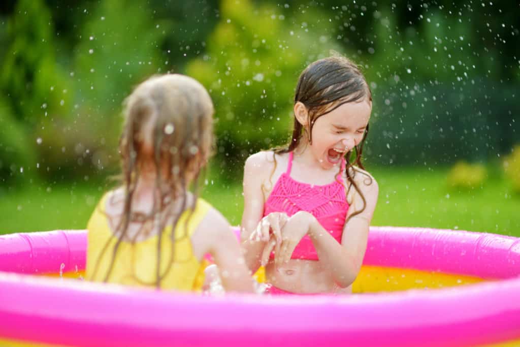 Children splashing