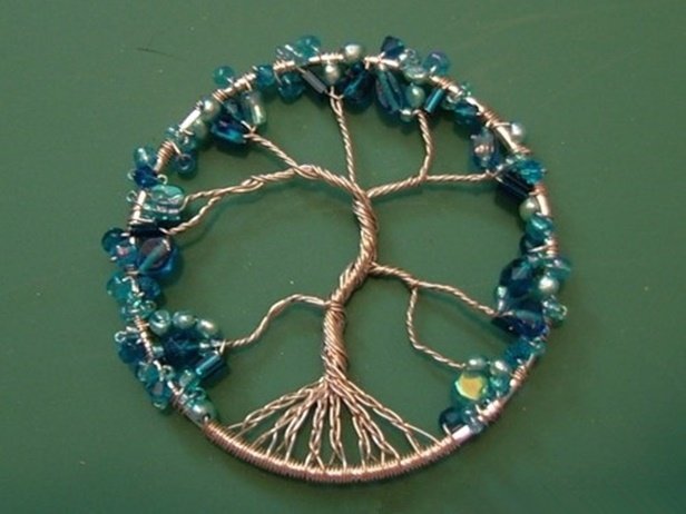 Instructions to make a pendant necklace of the tree of life - Video