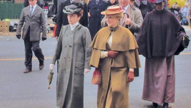 Murdoch Mysteries Filming Locations - background actors in downtown Cobourg, Ontario