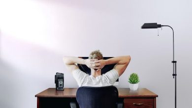 man using pc