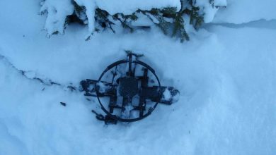 Alaskan #9 wolf trap in the snow.