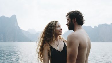 how eye contact and attraction are linked 1 .jpg