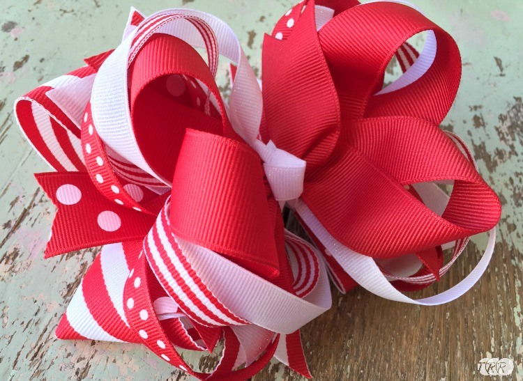 How to make a big bow for multi-loop stacked hair - Ribbon Retreat Blog