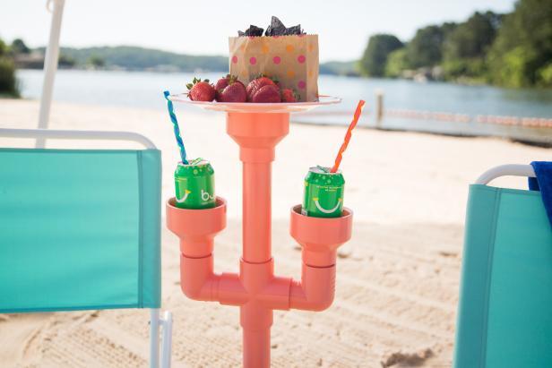 16-How-To-Make-A-Beach-Cup-Holder-Use-PVC