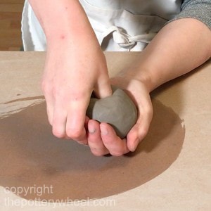 how to make pottery without a wheel 3