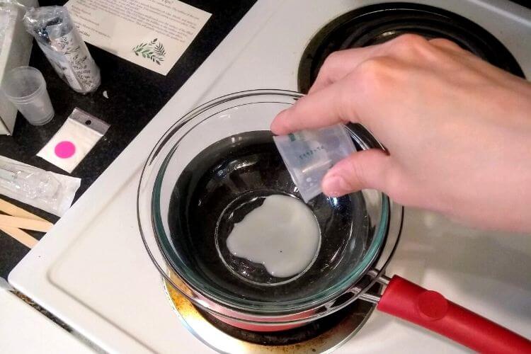 breast milk boiled with preservative powder to make breast milk ring