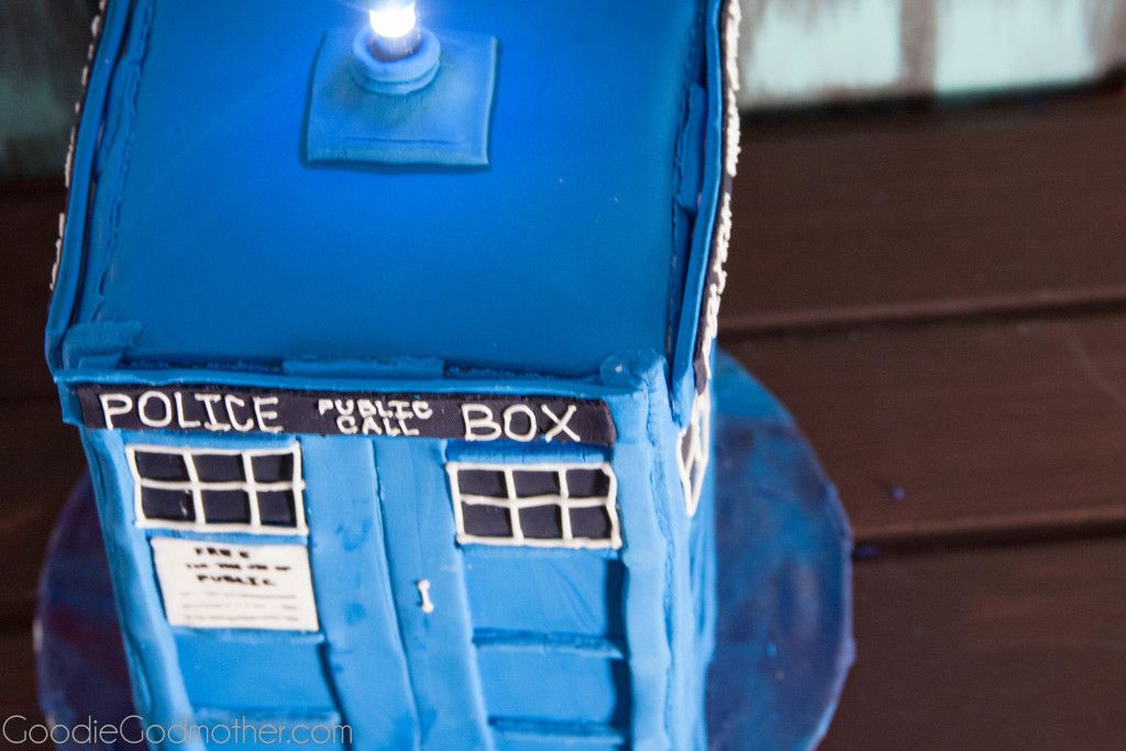 Learn How to Make a Tardis Cake with this step-by-step tutorial on topqa.info