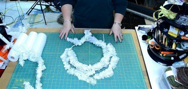 Deco Mesh Snowman Wreath How to Make