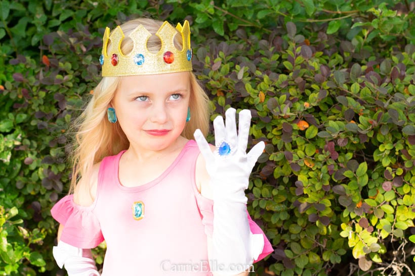 DIY Princess Peach Costume