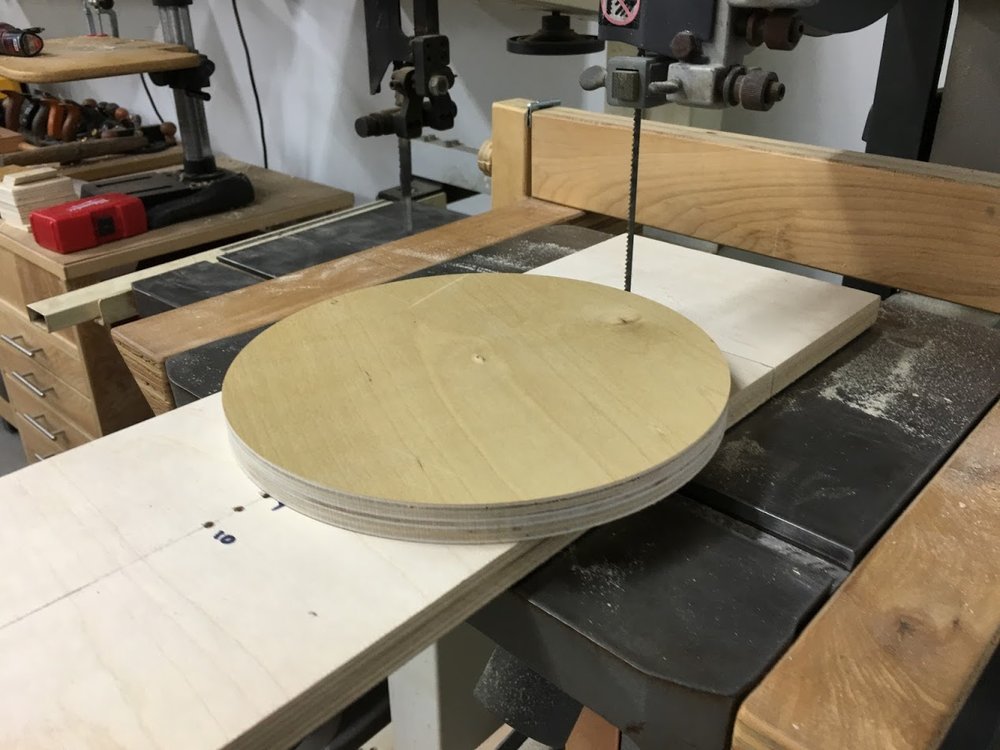 Cut a circle with a circular cutter