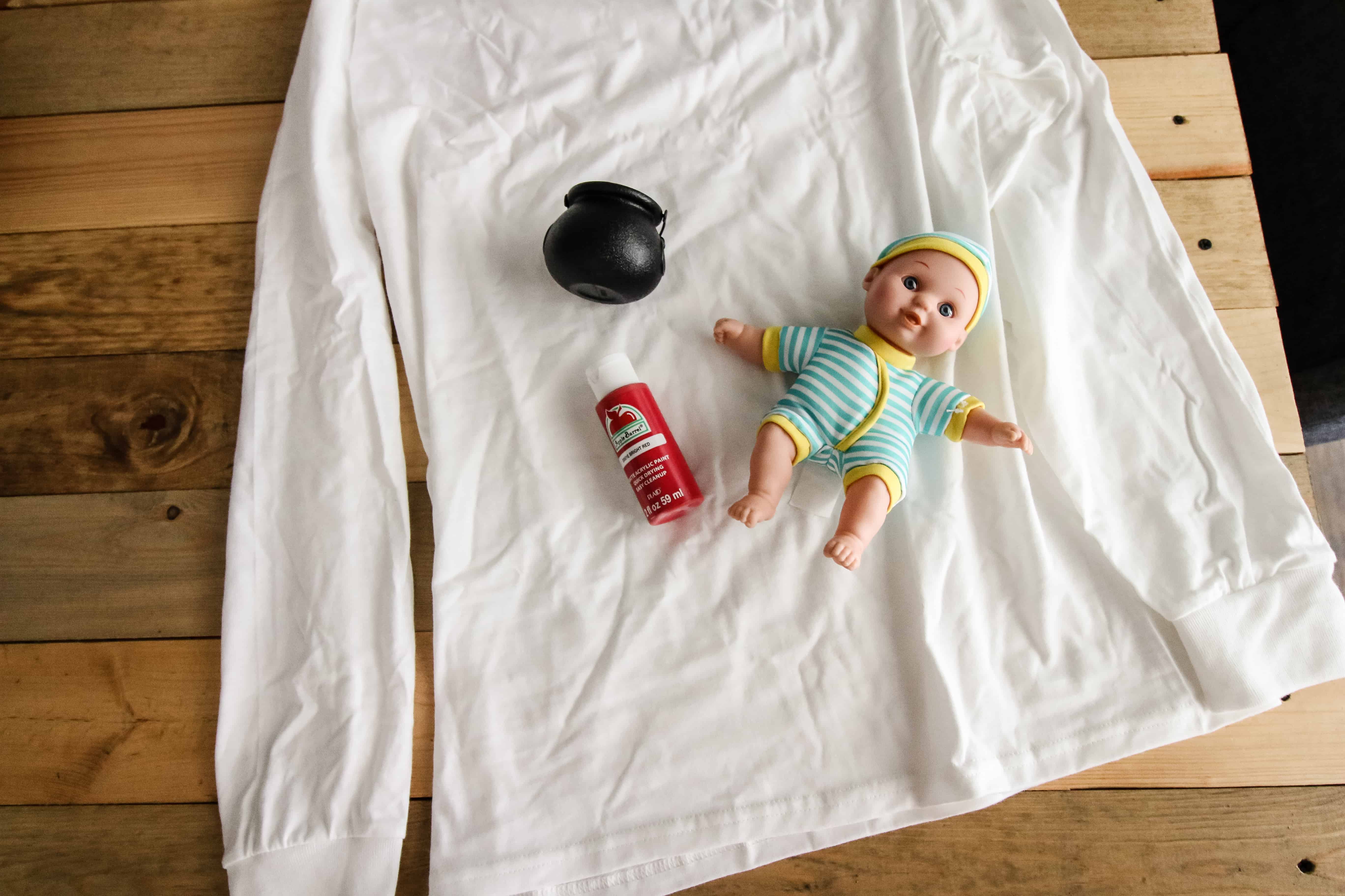 How to DIY a Halloween costume for a baby to escape zombies during pregnancy