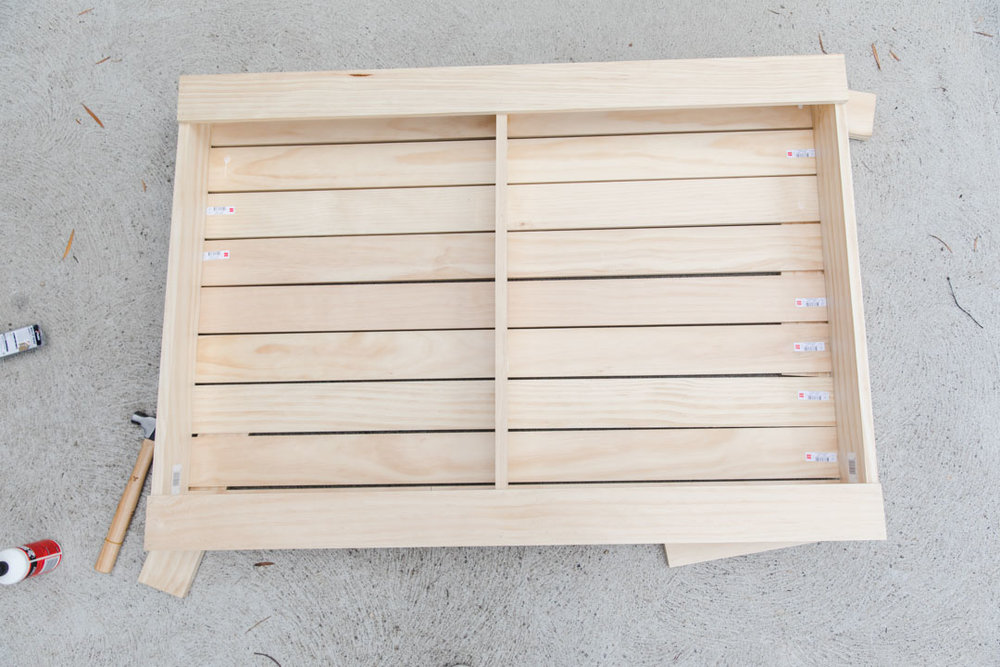 Boho Pallet picnic table DIY tutorial Low 13 . picnic table