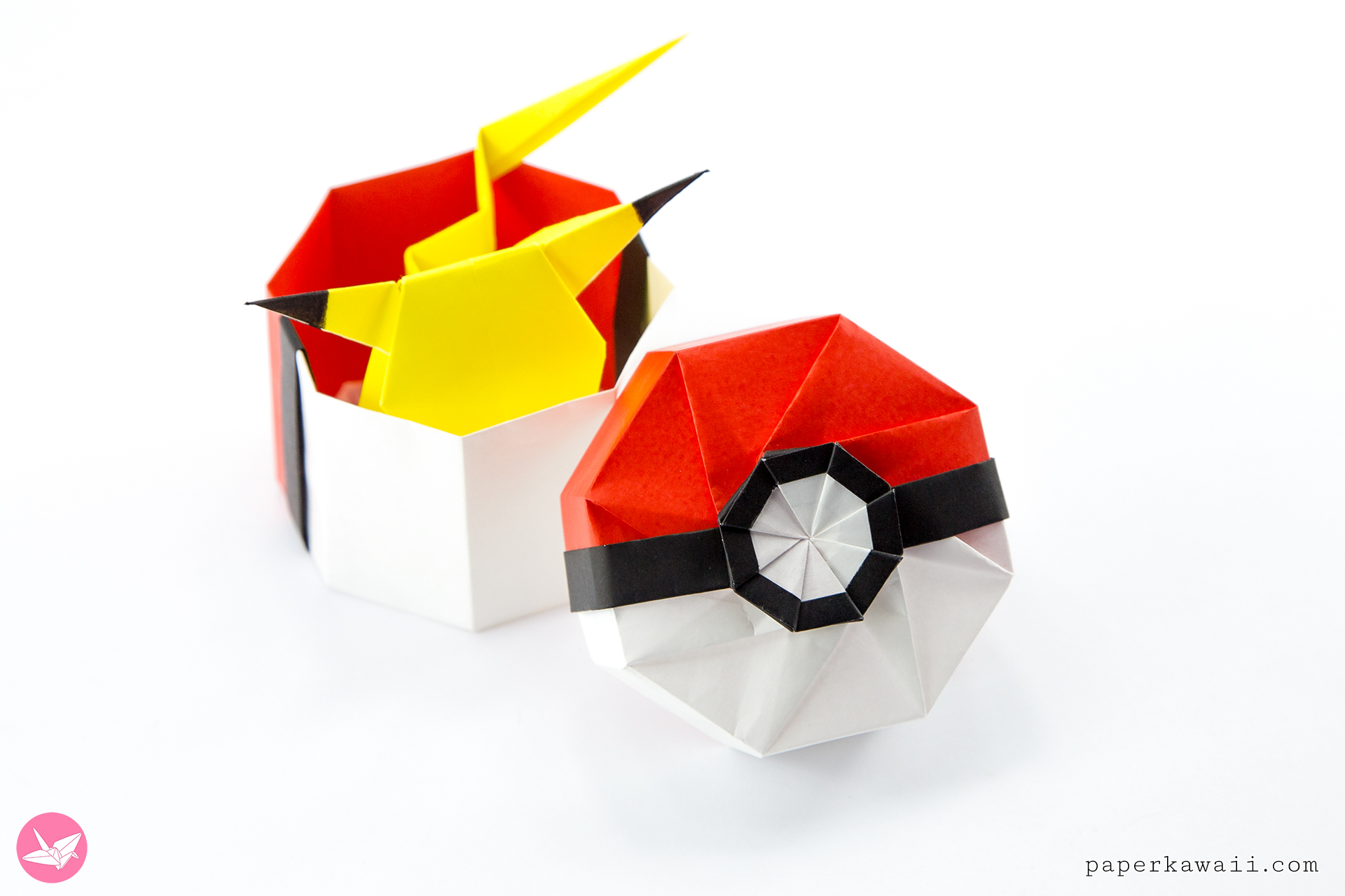 Origami Pokeball Box tutorial via @paper_kawaii