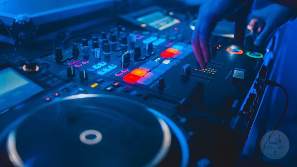 how to mix tracks from soundcloud dj mixes