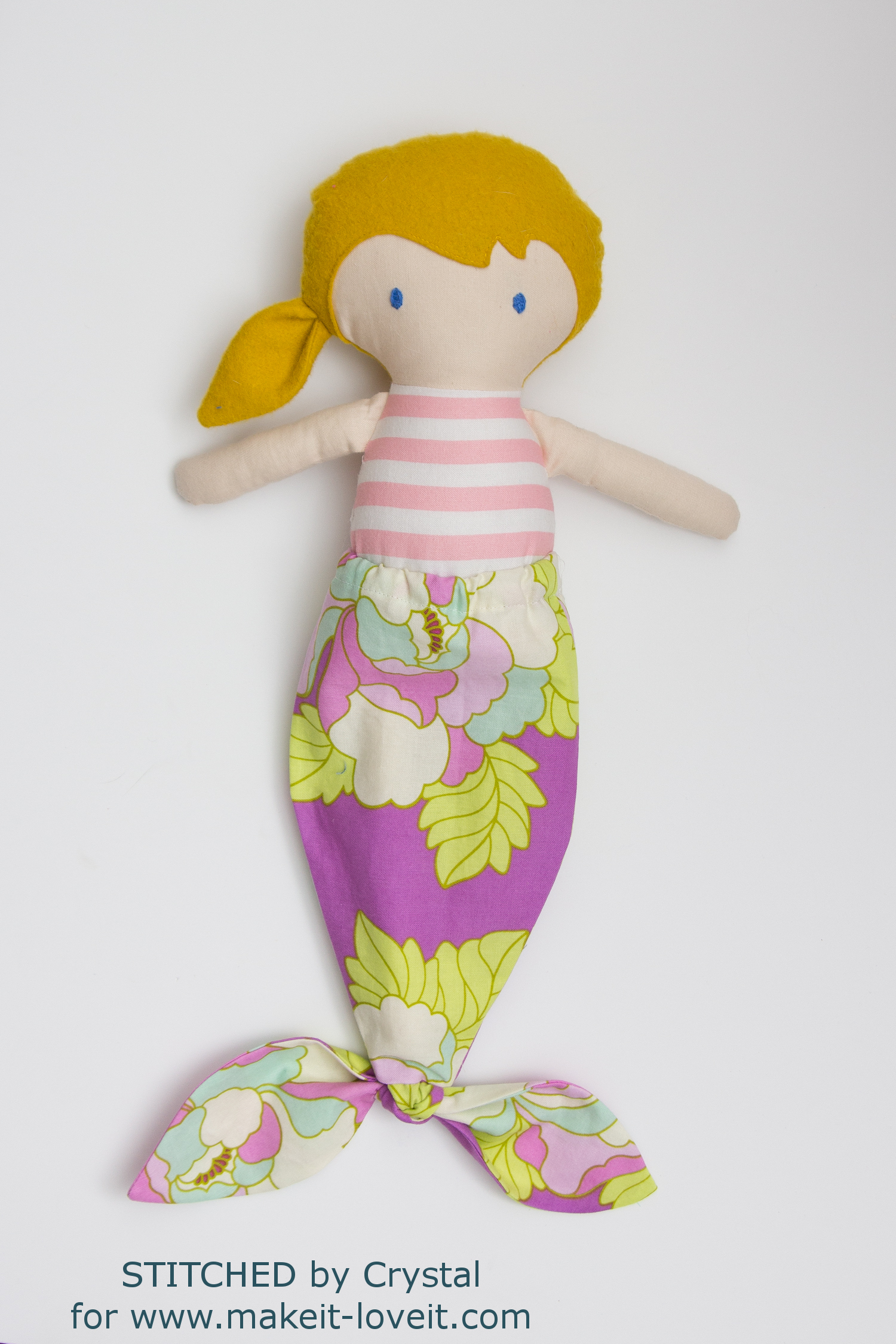 Sew a mermaid tail for any size doll! | via topqa.info