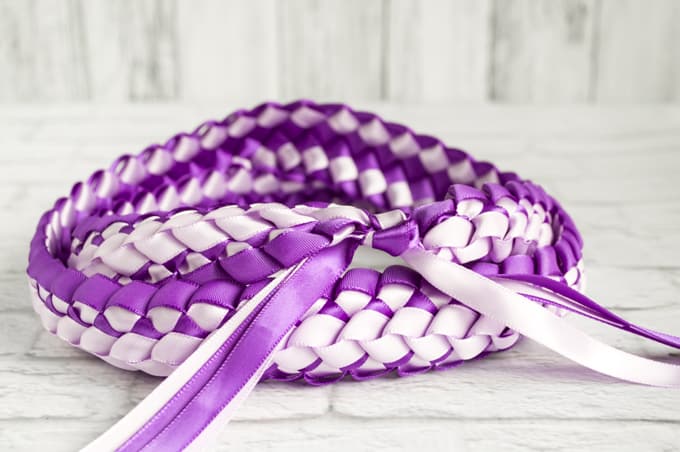Instructions for using the double braided quadruple ribbon