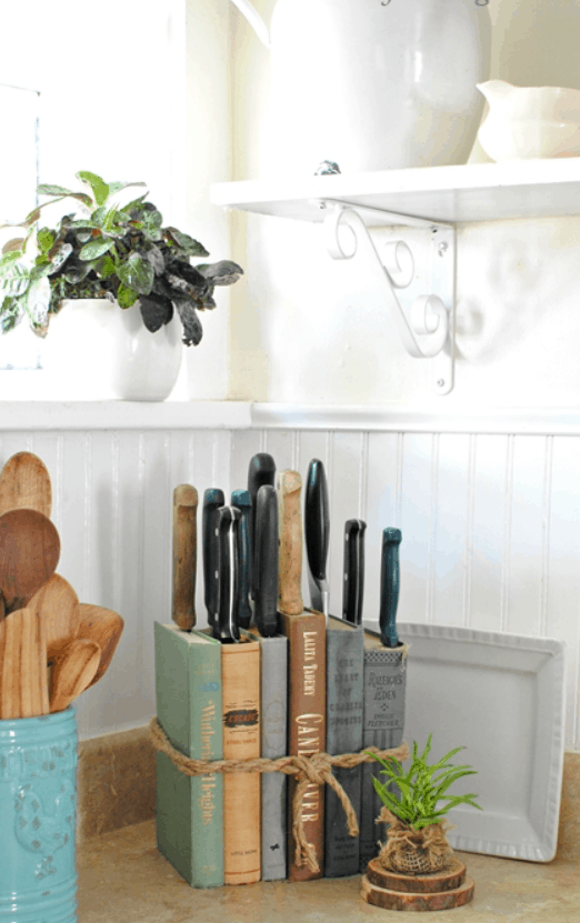 Homemade Knife Holders Inspired by Flea Market