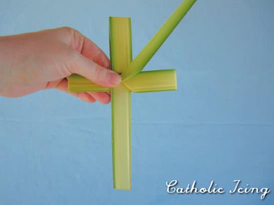 how to fold the palm cross step 6