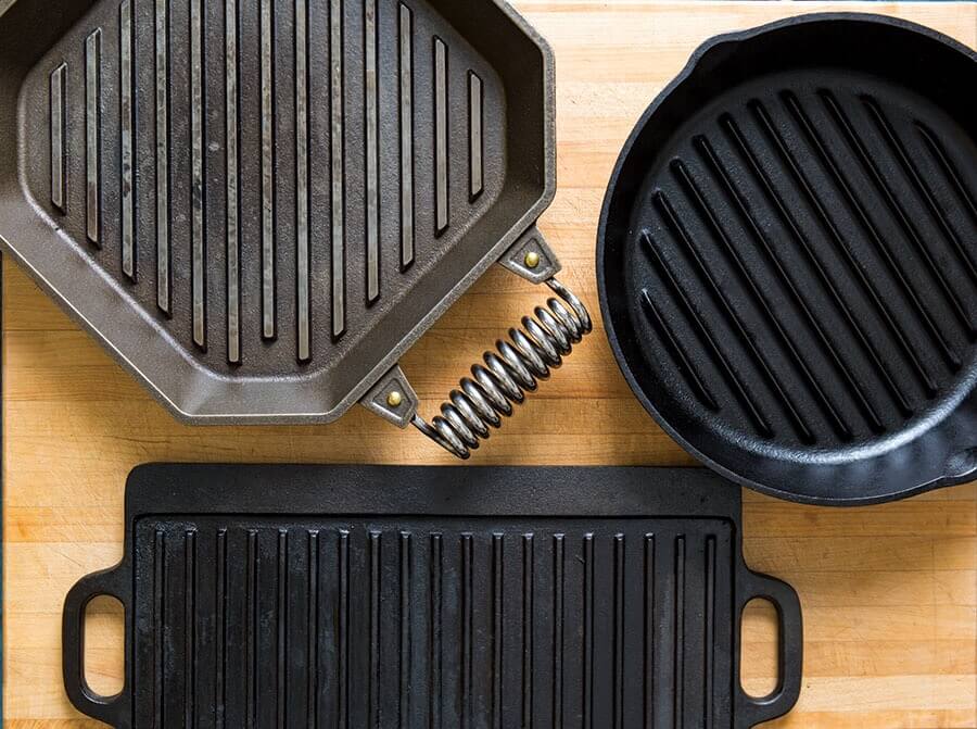 Baking pans have many different materials