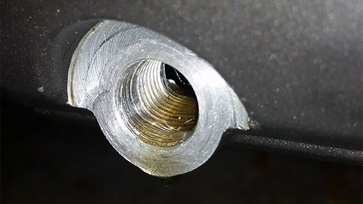 oil drain hole stripping pan