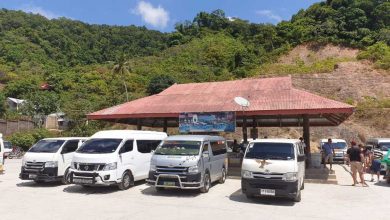 Van station in El Nido