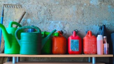 how to get rid of gasoline smell on hands
