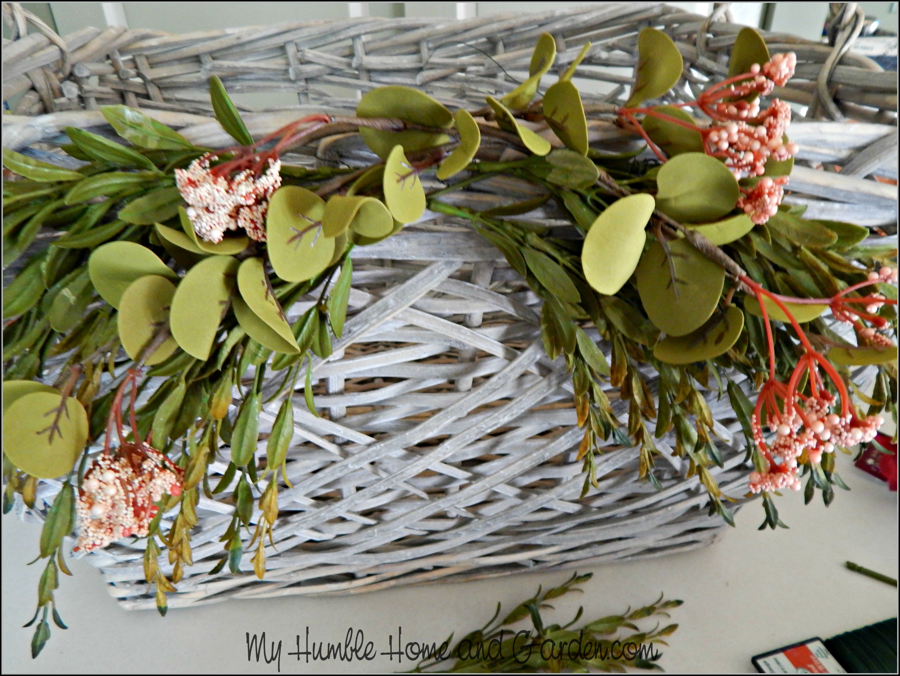 Wedding Baskets - Easy Ways to Decorate Them