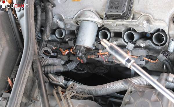 how to test sparks by removing spark plugs