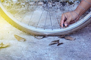 change-one-way-bicycle-tire