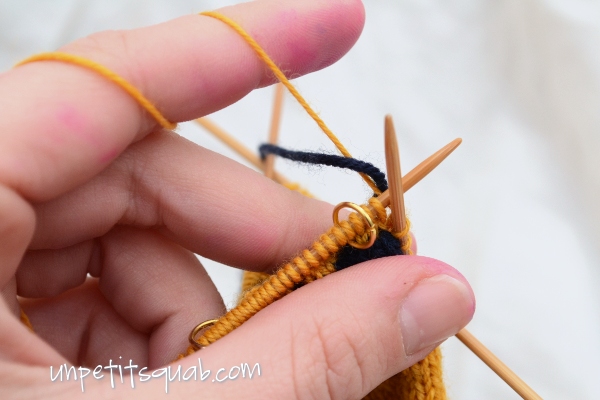 How to bring the yarn up in the ring