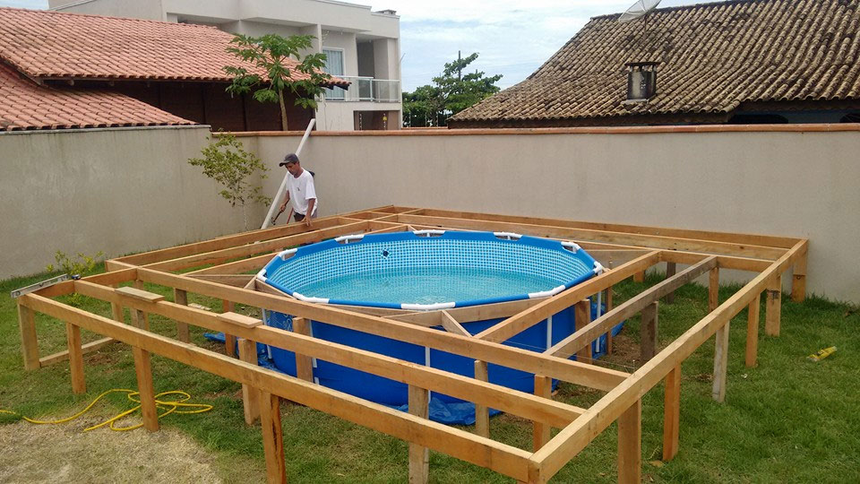 How to build a pool deck from wooden boards